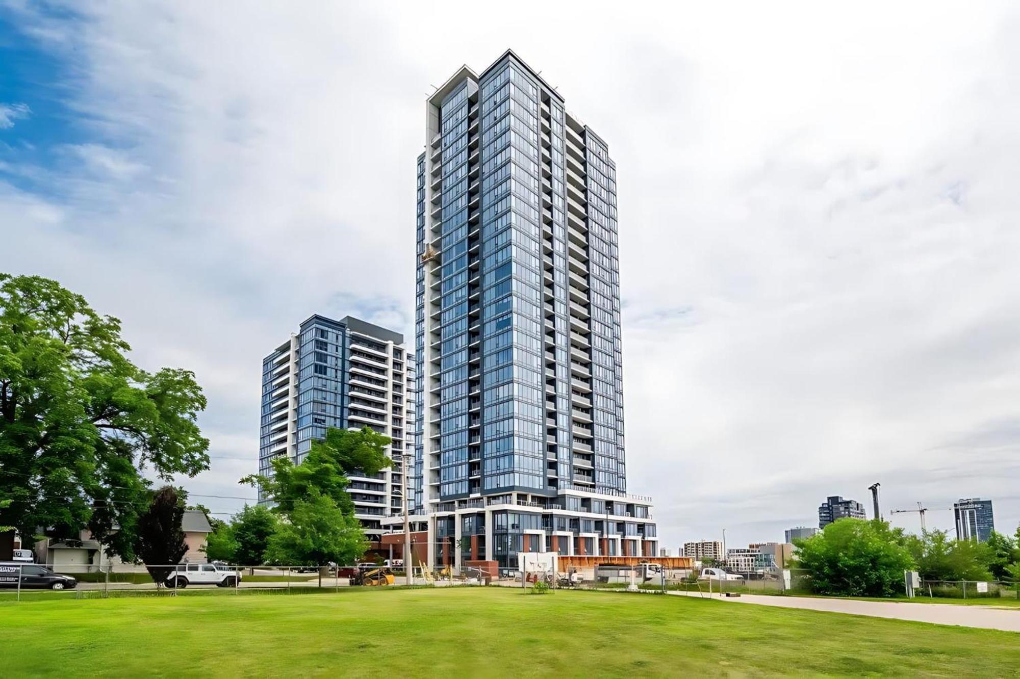 Apartamento Luxury 1Br King Bed Unit - Private Balcony Kitchener Exterior foto