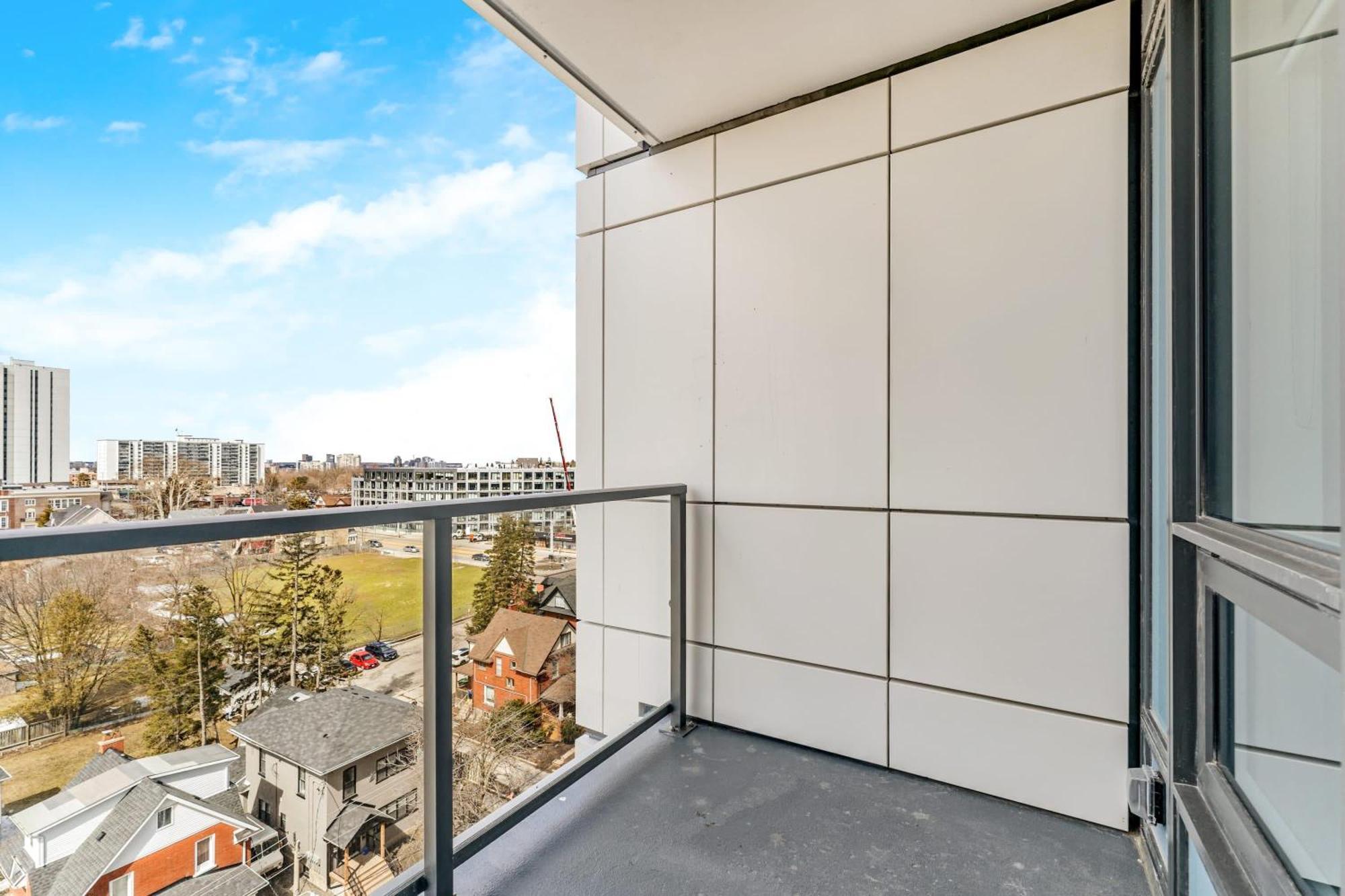 Apartamento Luxury 1Br King Bed Unit - Private Balcony Kitchener Exterior foto