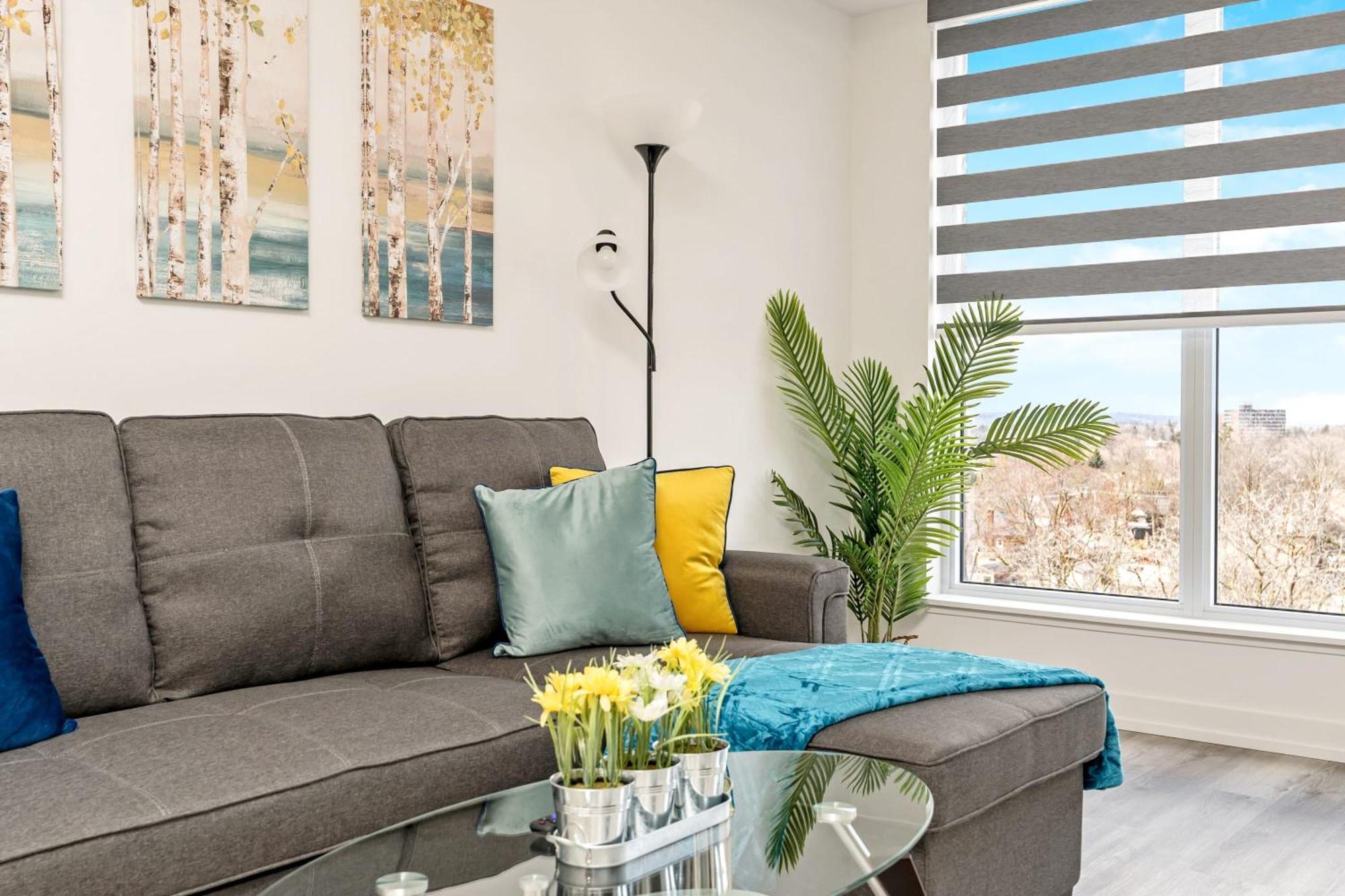 Apartamento Luxury 1Br King Bed Unit - Private Balcony Kitchener Exterior foto