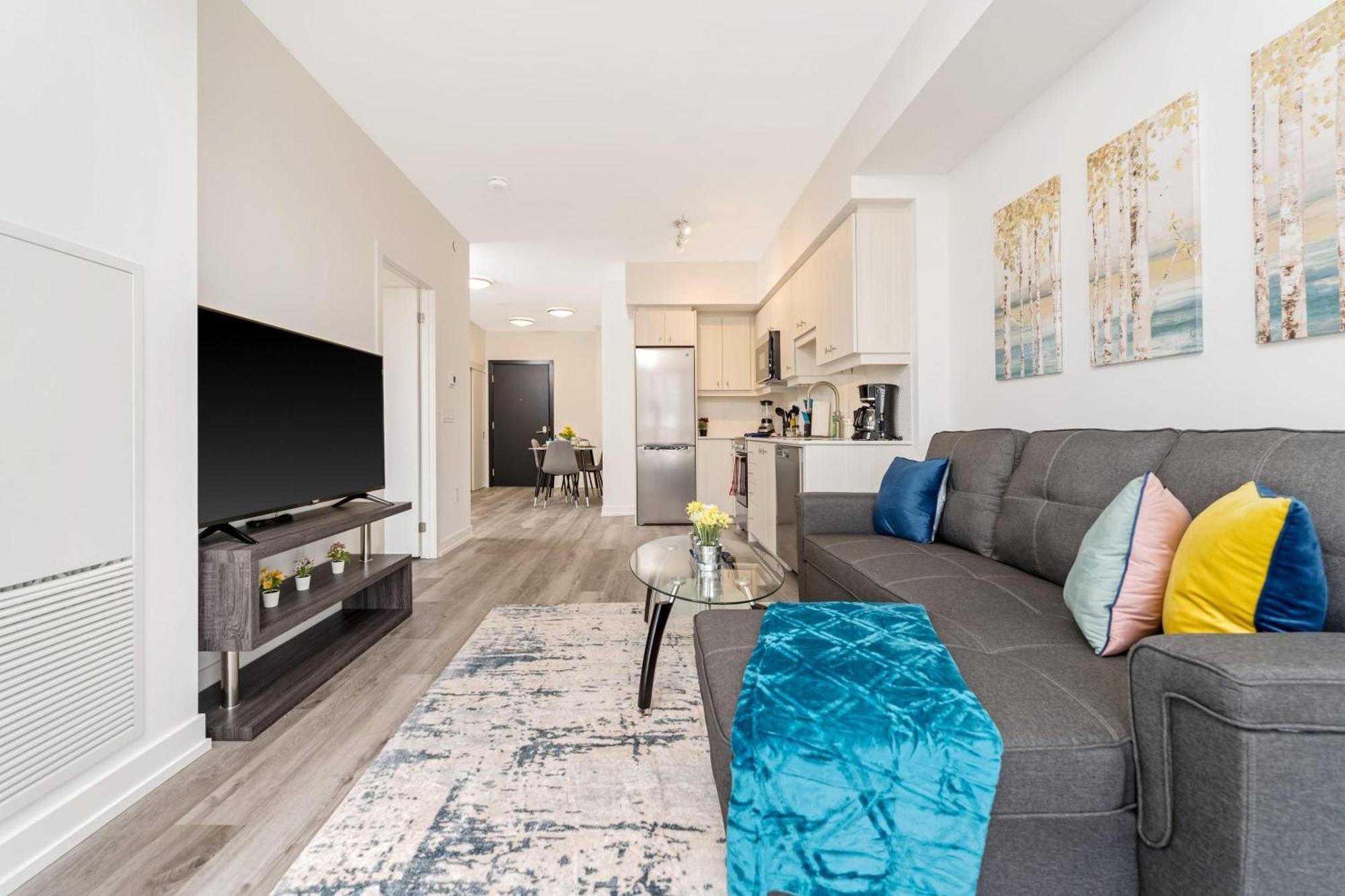 Apartamento Luxury 1Br King Bed Unit - Private Balcony Kitchener Exterior foto
